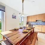 Vissershuis 92 With Parking By Interhome