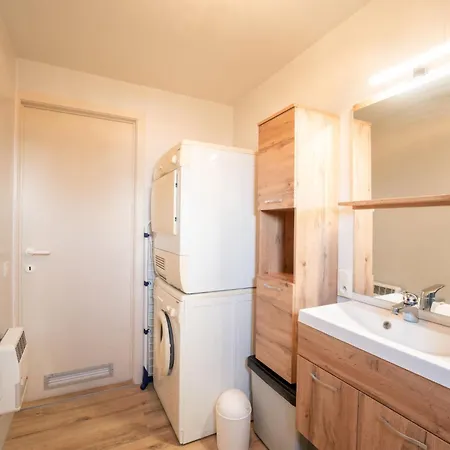 Дом отдыха Vissershuis 92 With Parking By Interhome Де-Хаан