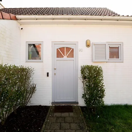 Vissershuis 92 With Parking By Interhome Дом отдыха