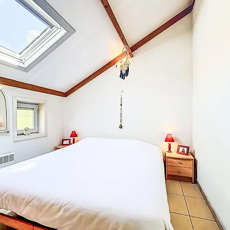 Feriehus Vissershuis 92 With Parking By Interhome De Haan