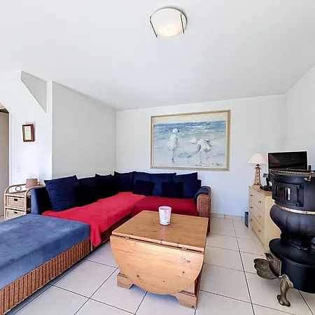 Vissershuis 92 With Parking By Interhome