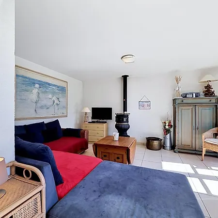 Vissershuis 92 With Parking By Interhome *
