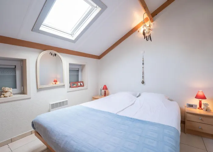 Vissershuis 92 With Parking By Interhome Vakantiehuis *